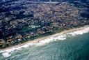 Vista aérea do litoral ao norte de Fortaleza, Ceará